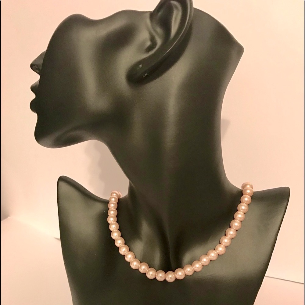 Faux pearl necklace,pink